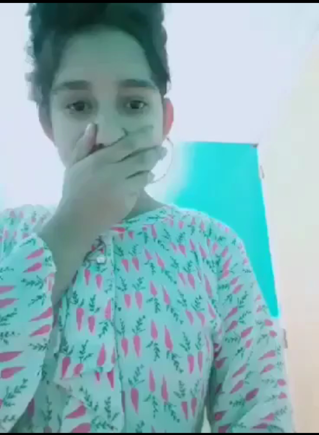 Beautiful gujrat girl Remove all cloths and Fingering