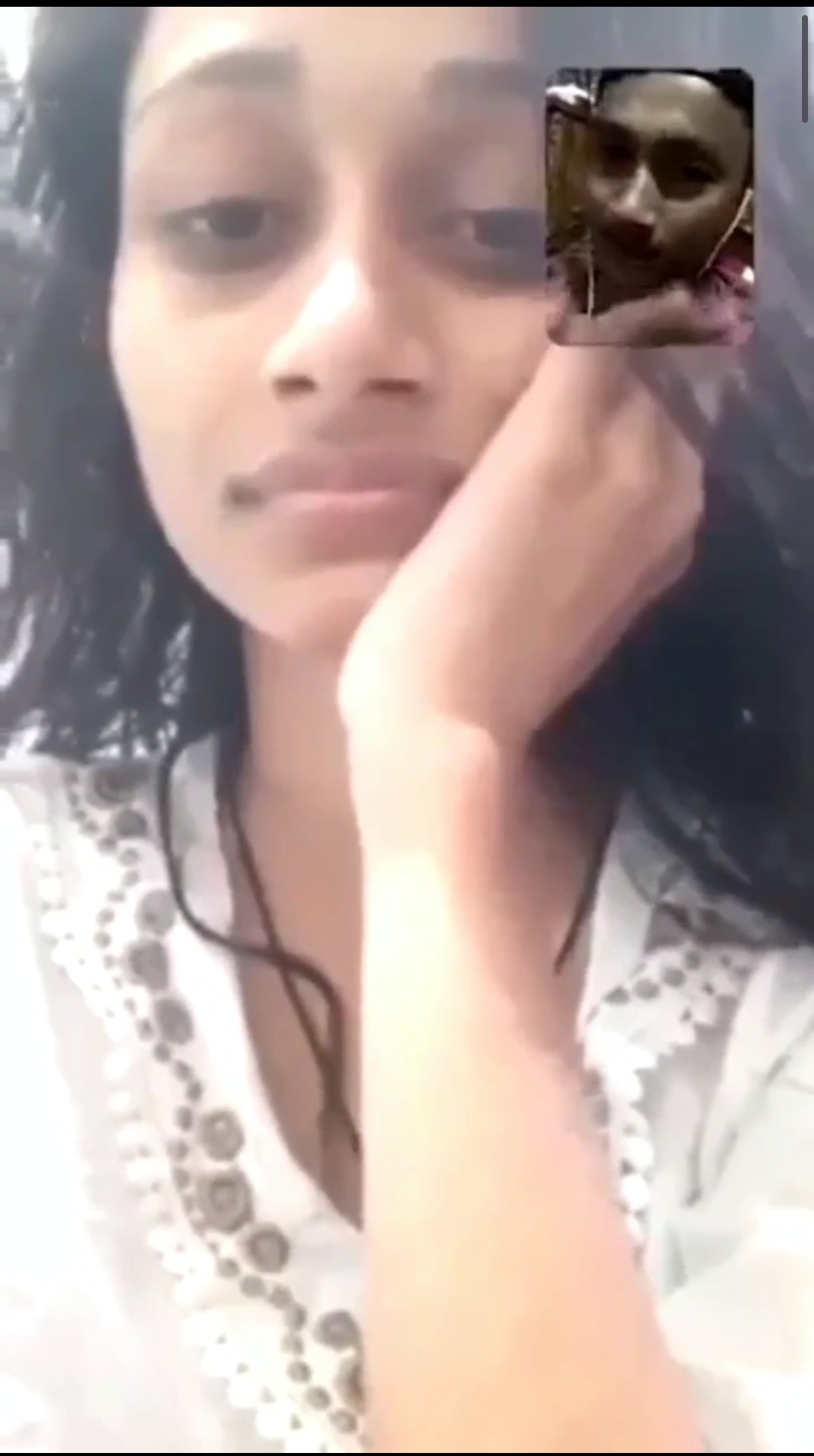 Desi showing boobs on video call recording