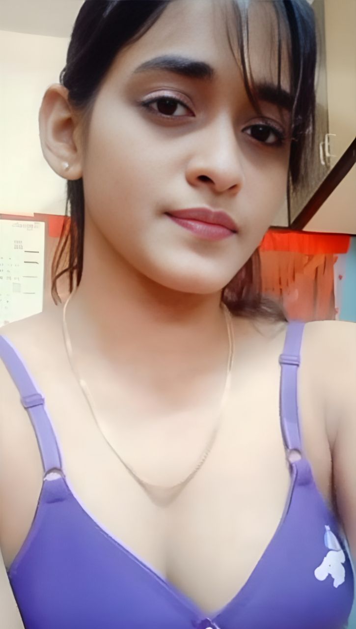 Beautifull Hydrabad girl record nude video by self viral