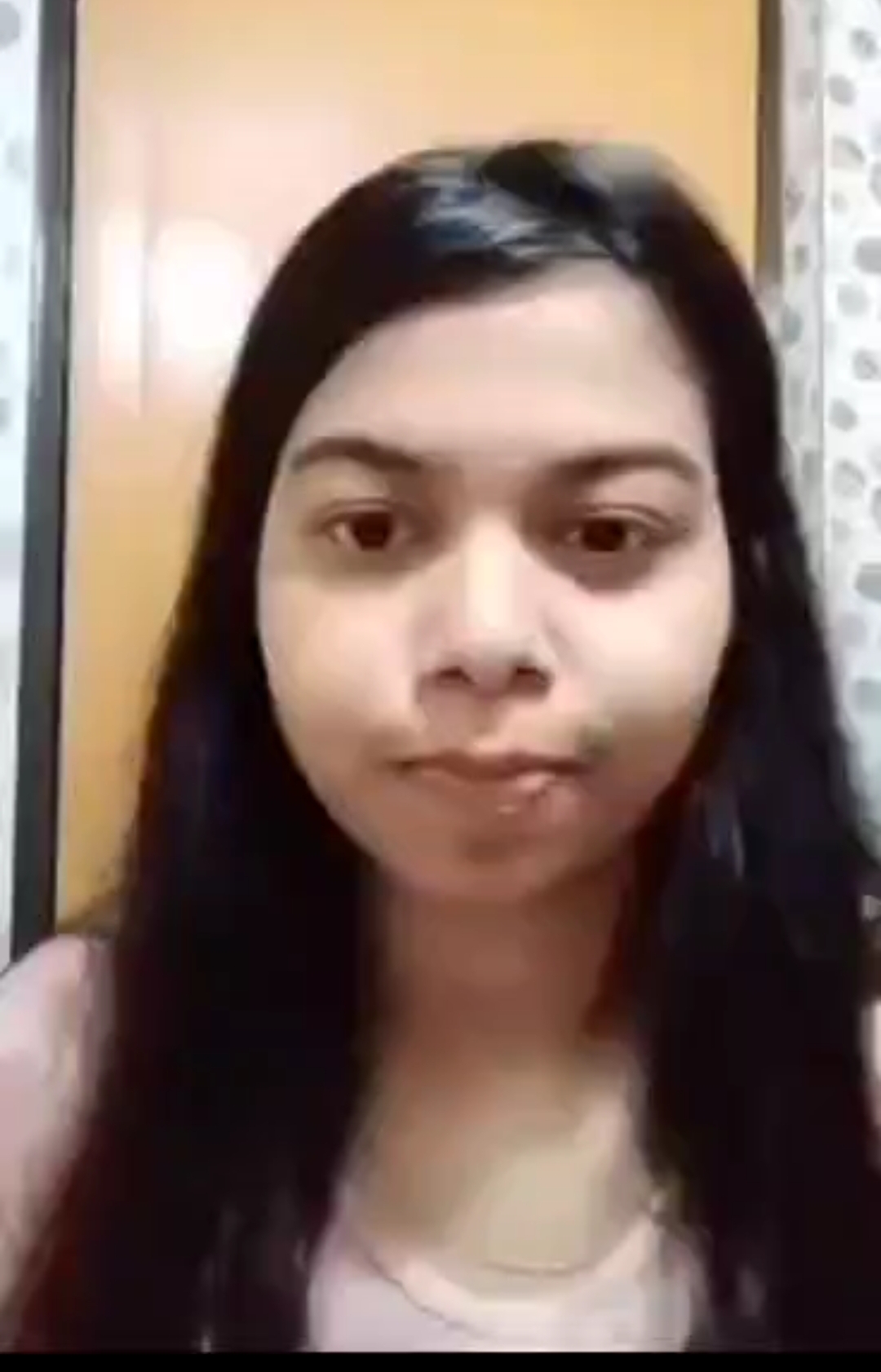 Cute girl full naked and showing bigg boobs and ass
