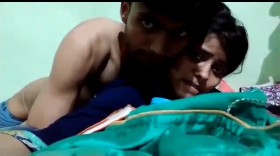Desi up gf bf fucking video viral in gf home