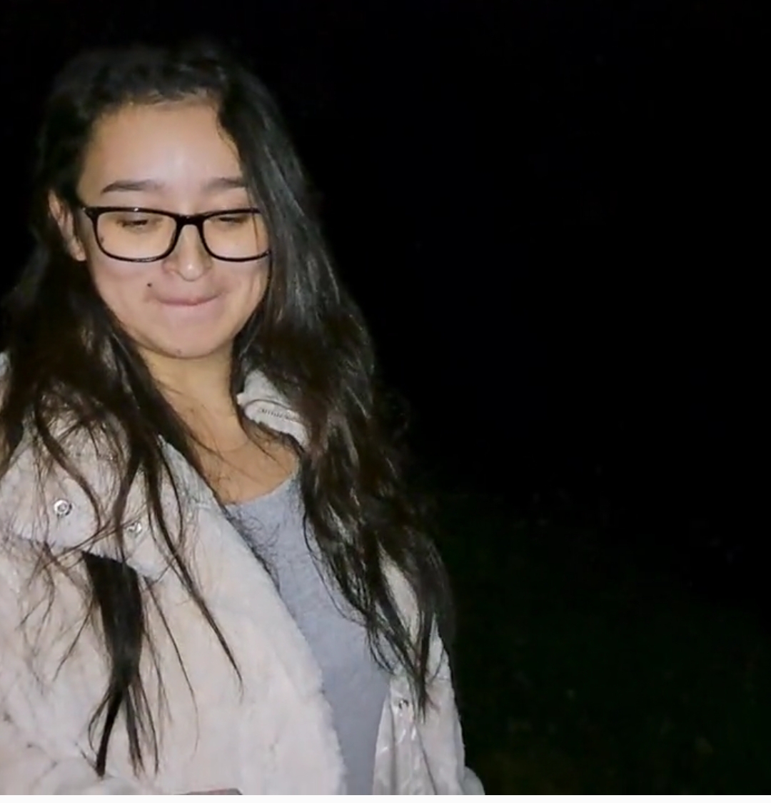 Step sister gives a blowjob while taking a walk in the outdoor